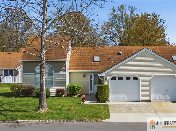 853 Ardmore Rd, Monroe Township, NJ 08831