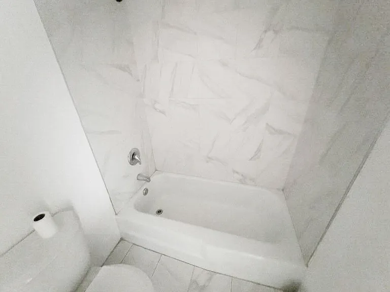 5100 N Sheridan Rd #505 — Photo 9