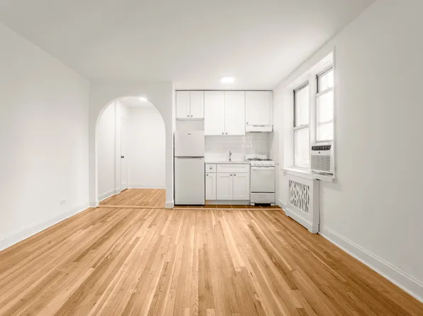 5645 Netherland Avenue image 4 of 17