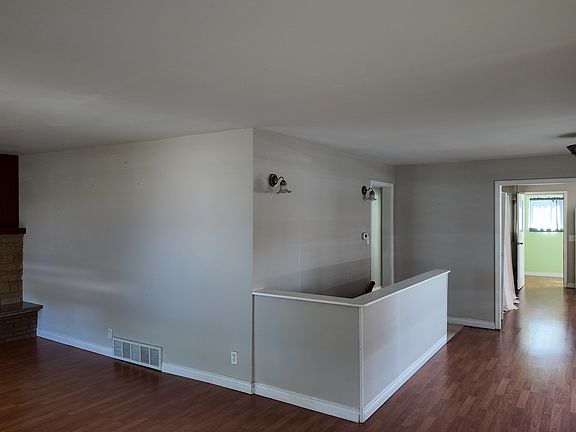 4th image of 7011 NE 182nd St
