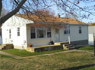 91 Hopeworth Ave, Bristol, RI 02809