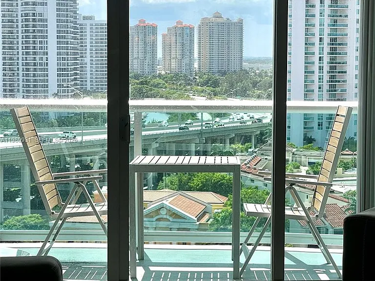19390 Collins Ave #1405 — Photo 10