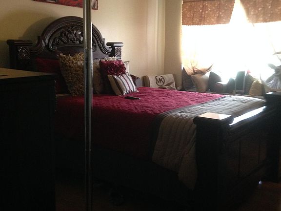 5th image of 29035 Tiffany Dr W #1