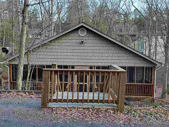 2nd image of 73 Dogwood Dr