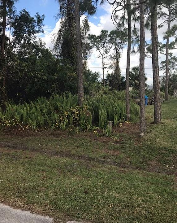 2nd image of 610 Oleander St