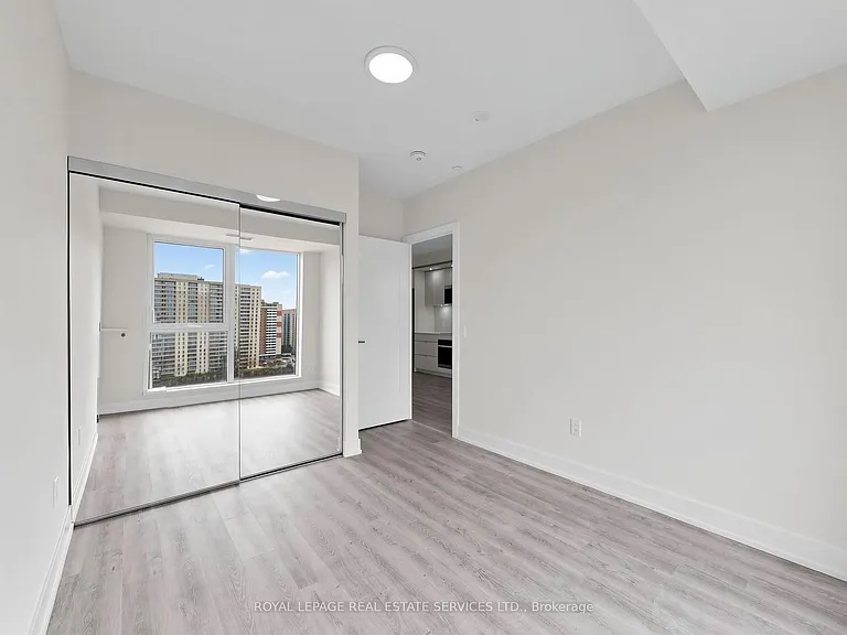 25 Cordova Ave #1210 — Photo 24