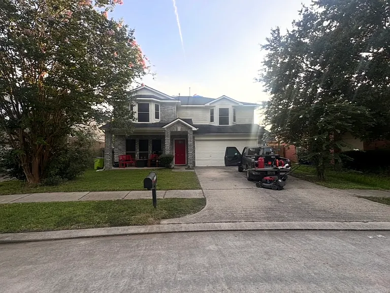 Waltham St — Photo 1