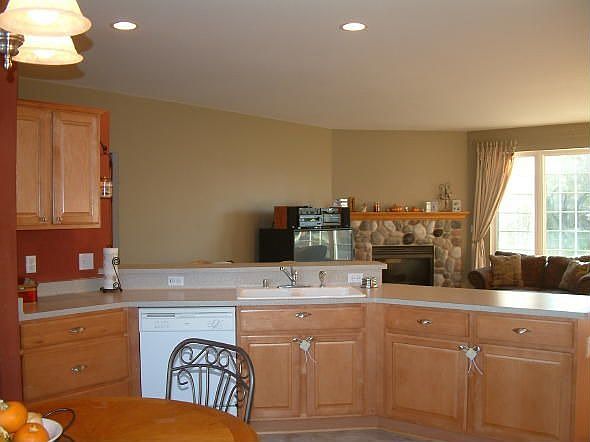 2nd image of 632 Hickory Hollow Rd
