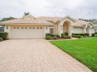 9385 Southern Belle Dr, Weeki Wachee, FL 34613