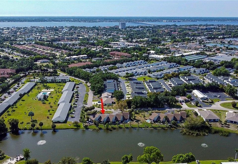 1st image of 1168 Lake McGregor Dr APT 1D