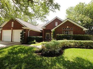 1107 Woodside Ct, Sugar Land, TX 77479