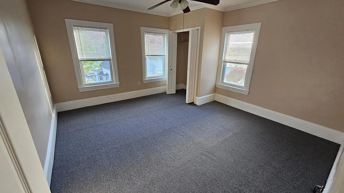 Building Photo - 10 Whittier St #2