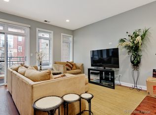 201-2114 W Rice St, Chicago, IL 60622