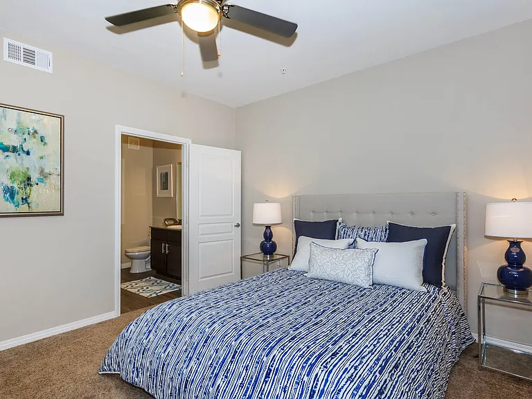B2 1175 SQFT 2 Bed 2 Bath