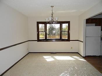 5th image of 7825 Forest Brook Ct