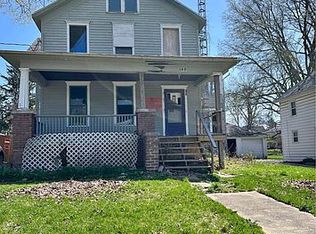 103 E Empire St, Freeport, IL 61032