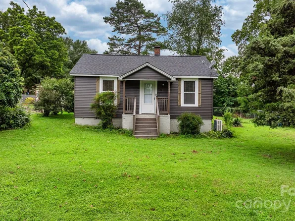 1333 13th St NE, Hickory, NC 28601