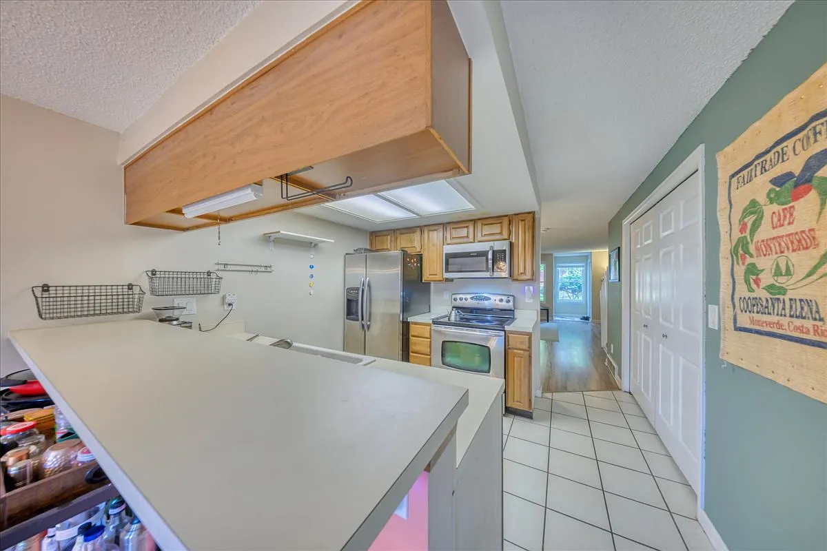 2 bed, 2.5 bath, 1265 sqft, $2,460 — Photo 1
