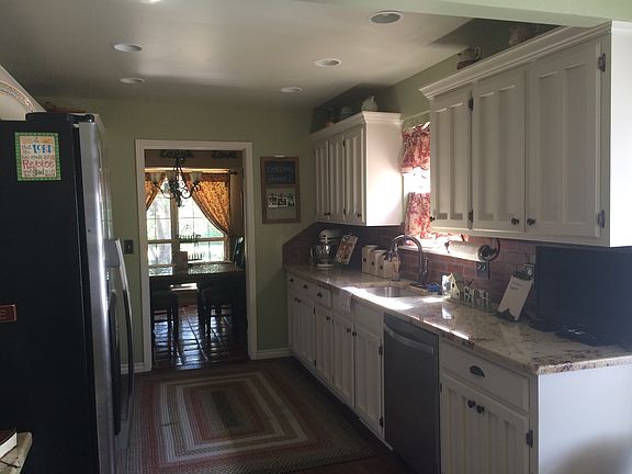 Updated Kitchen with Granite