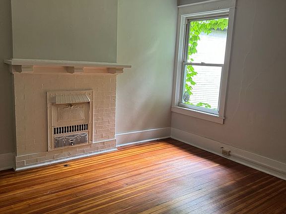 3rd image of 200-222 Laurel Ave #210