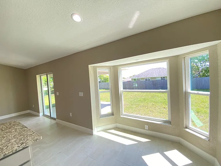 10121 SE 67th Ter — Photo 9