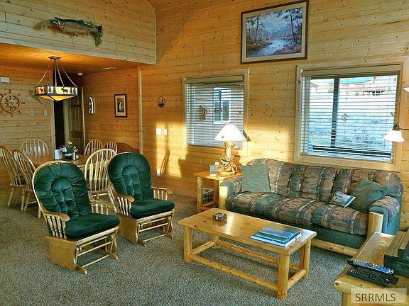 2nd image of 5542 Yellowstone Dr