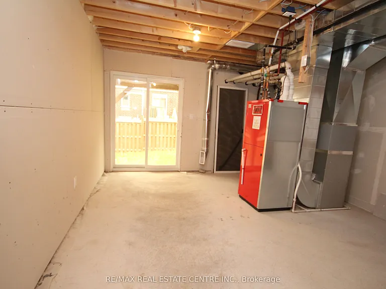30 Wagon Ln — Photo 45