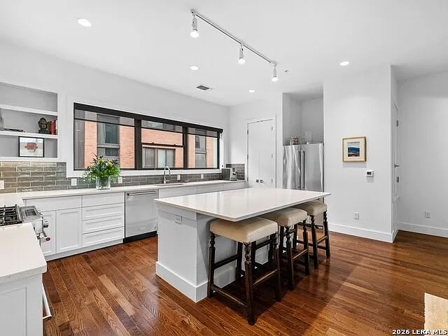 318 W Grayson St #404-A — Photo 9