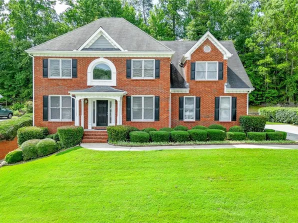 4102 Trotters Way Dr, Snellville, GA 30039