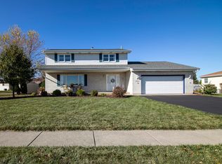 725 Lake Rd, New Lenox, IL 60451