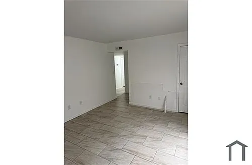 5209 Court P #B Photo 1