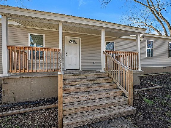 4th image of 3560 Maysville Rd NE