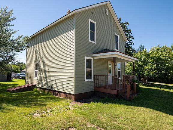 4th image of 541 5th St SE