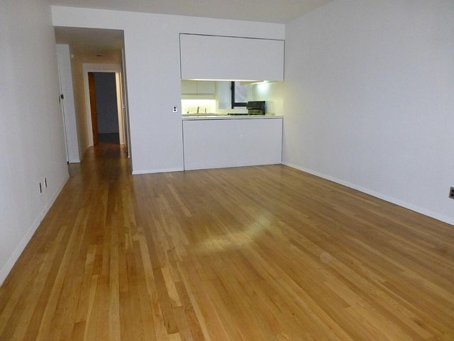1st image of 250 W 88th St APT 201