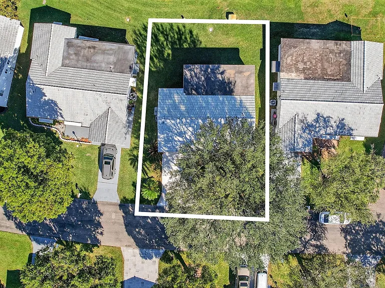 8845 NW 14th St — Photo 51