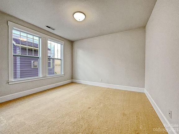 5th image of 523 Jones Mill Ln