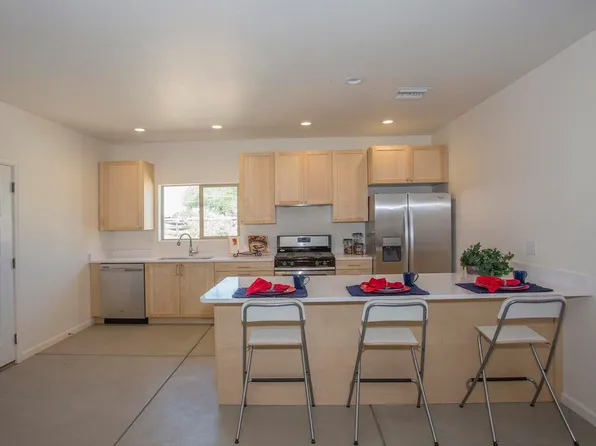 1124 E 10th St, Tucson, AZ