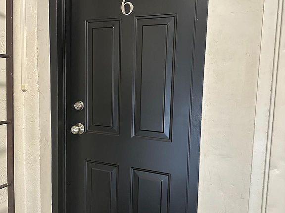 2nd image of 517 Morgan Ave APT 6