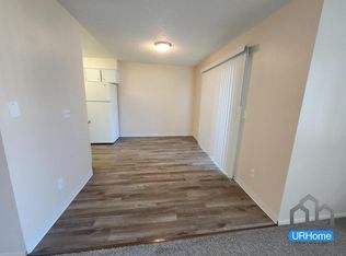 10615 NE Weidler St #12, Portland, OR 97220