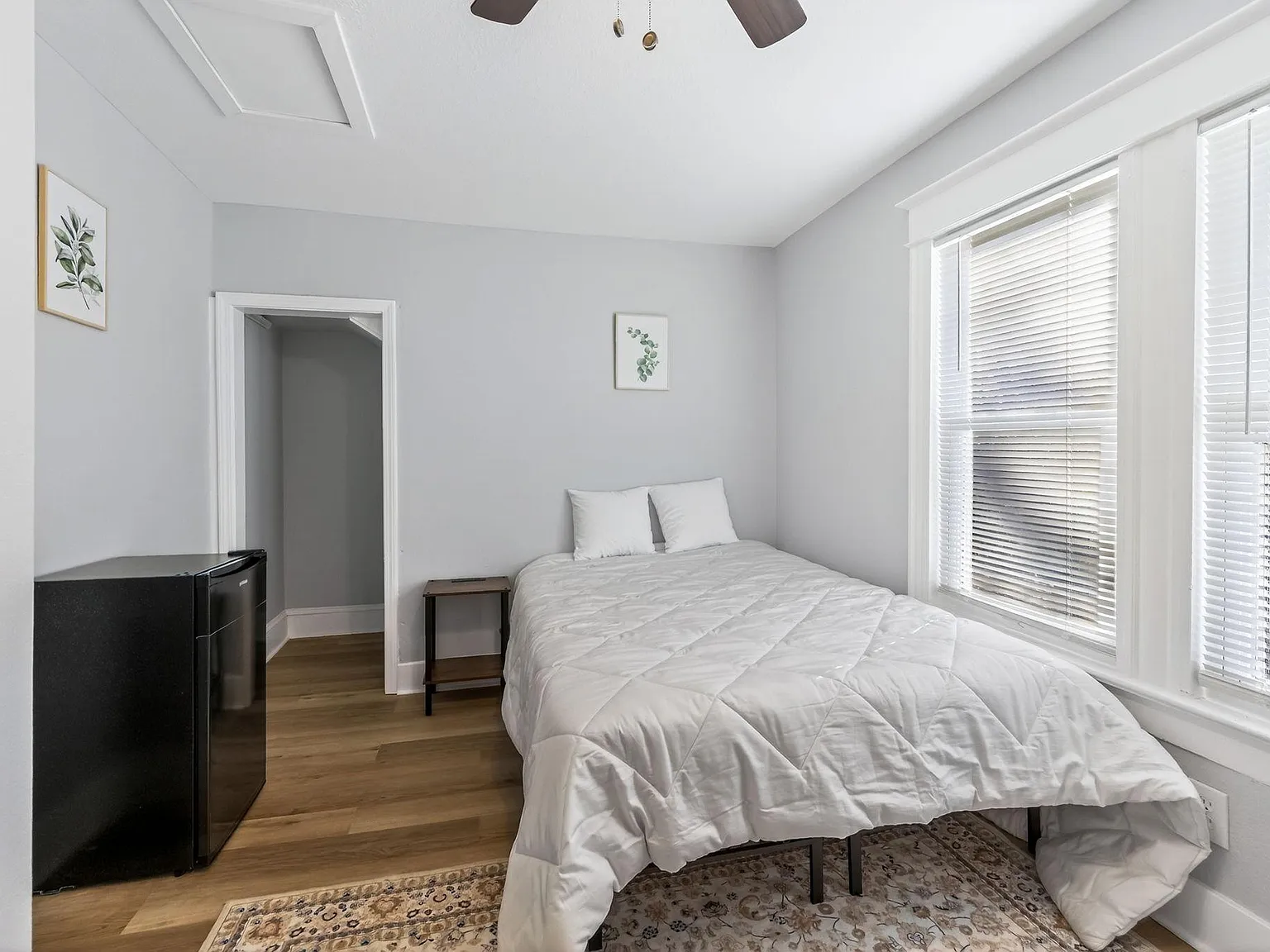 4 bed, 6.5 bath, 2186 sqft, $702 — Photo 1