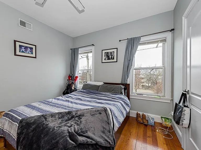 195 E Cottage St #2 — Photo 24