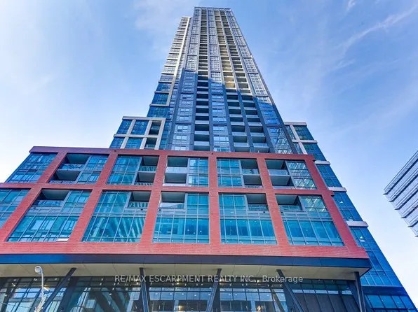 108 Peter St, Toronto, ON