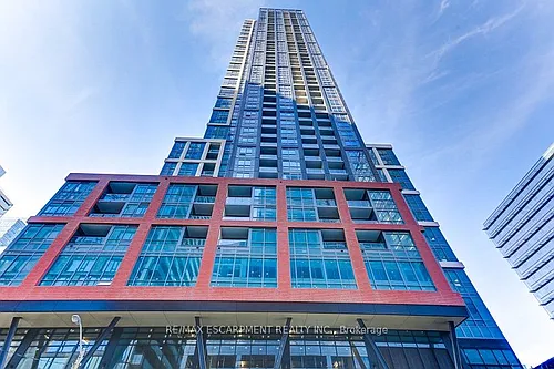108 Peter St #3802 Photo 1