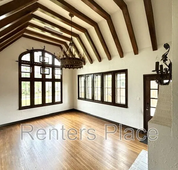 1904 S Yorktown Ave — Photo 9