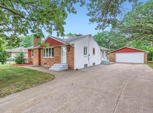 5066 Eastwood Rd, Mounds View, MN 55112