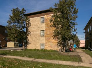 726 W Roy Dr APT 1A, Villa Park, IL 60181