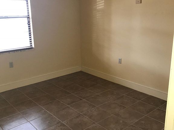 5th image of 5067 Cambry Ln