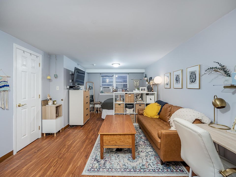 1st image of 325 E Broadway APT G6