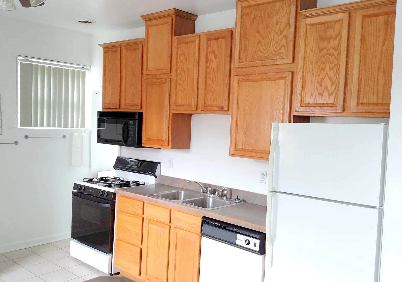 144 Wabash Street — Photo 3