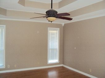 5th image of 414 Wesley Dr